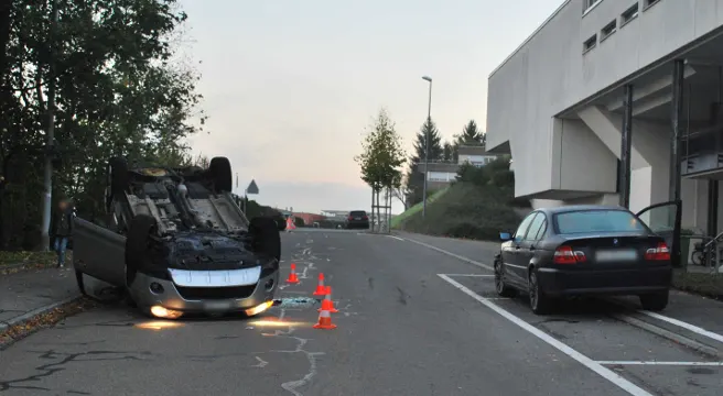 Alleincrash in Ebikon fordert Verletzte
