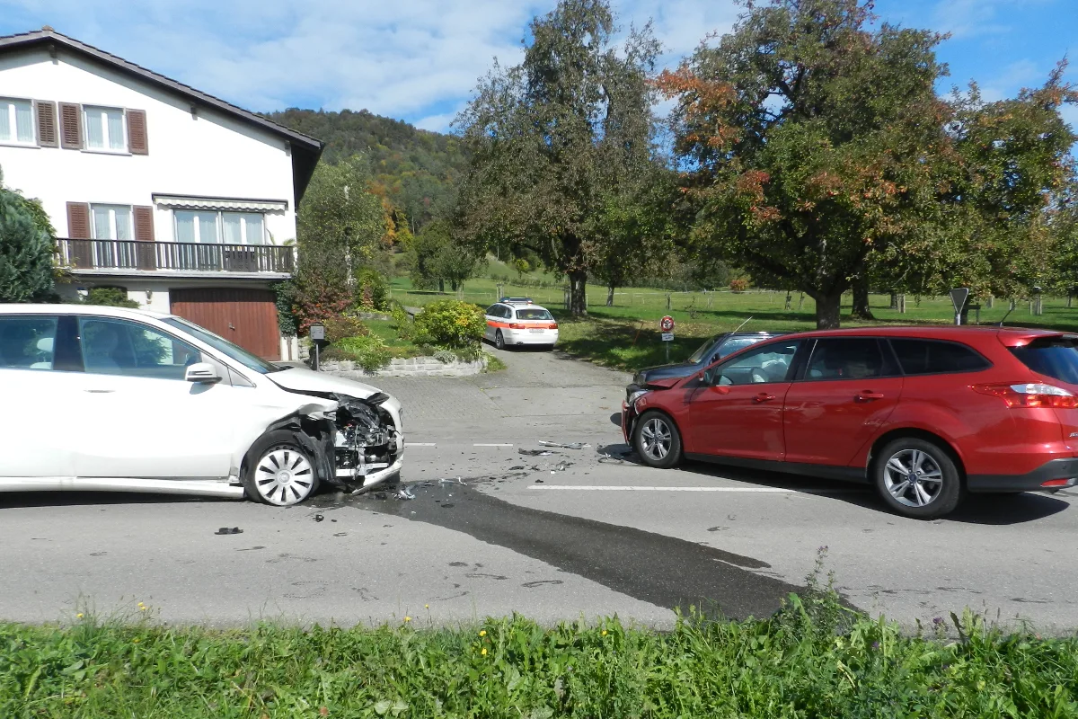 Verletzte nach Frontalkollision in Weingarten