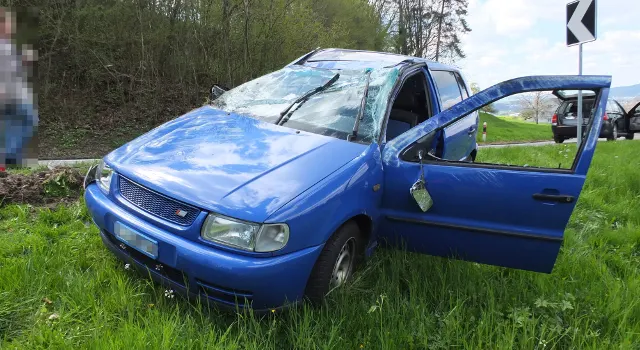 Auotfahrerin nach Überschlag in Oberbüren verletzt