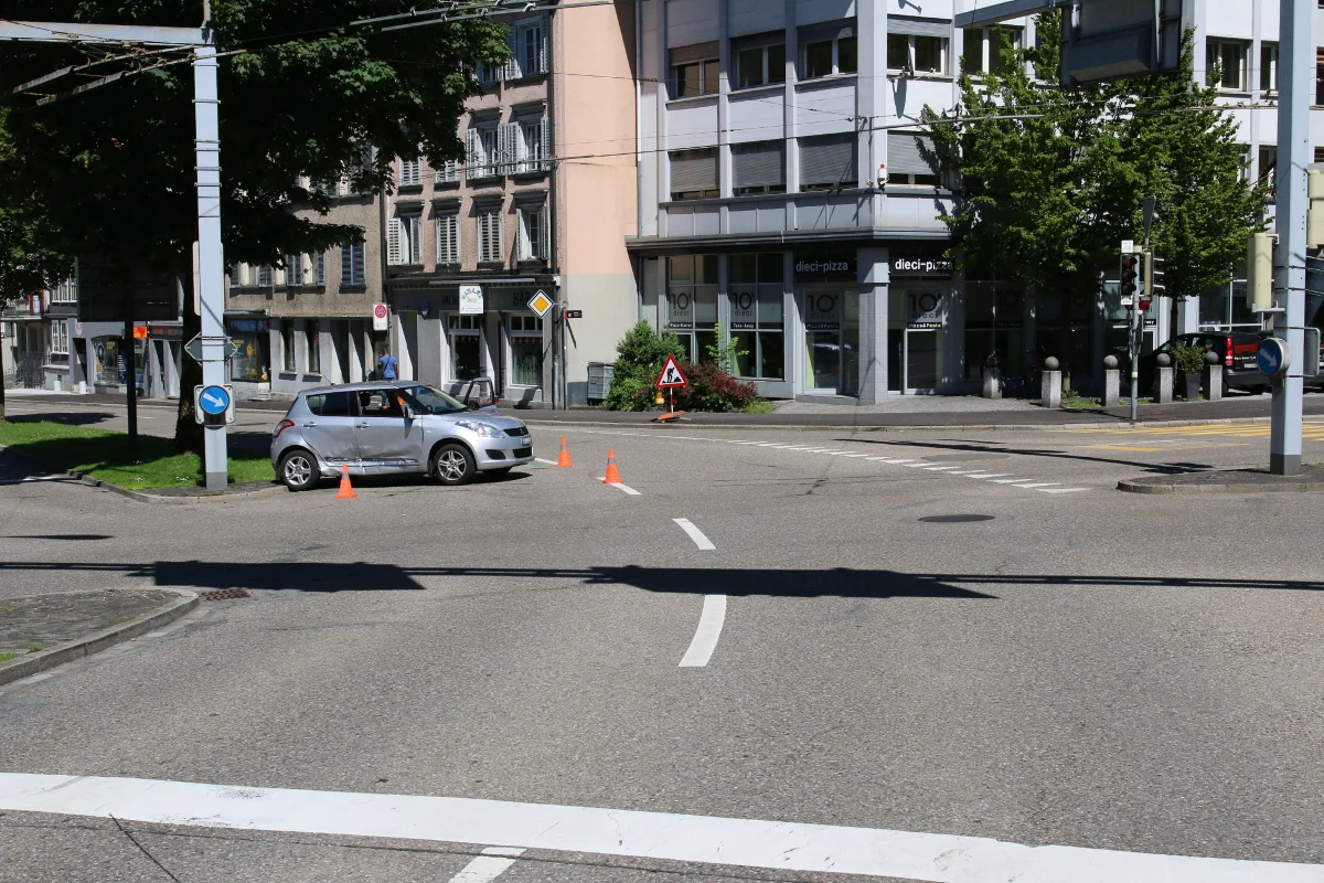Zeugenaufruf - Verkehrsunfall in St. Gallen