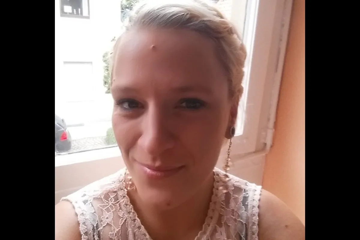 Oerlinghausen NRW - Julia R. (31) seit Juni unauffindbar