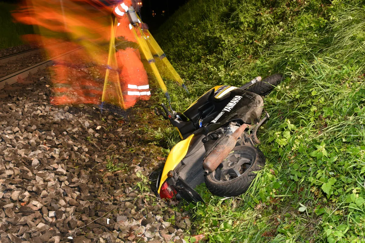 Oberglatt ZH - Motorradunfall mit Fussgängerin 