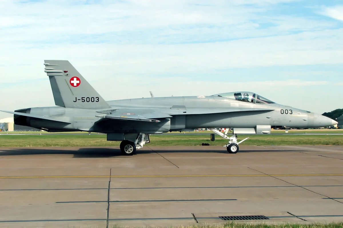 Weiterhin intensive Suche nach der vermissten F/A-18