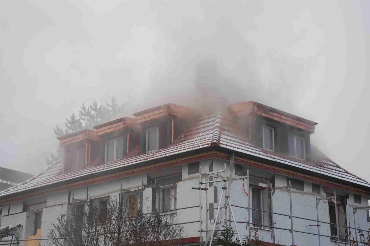 Gerlafingen SO - Dachstockbrand in Mehrfamilienhaus  
