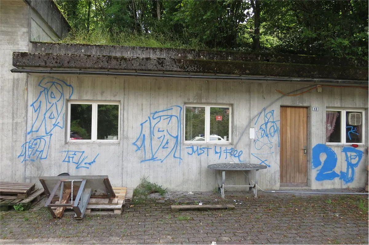 Möriken AG - Sprayer am Werk 