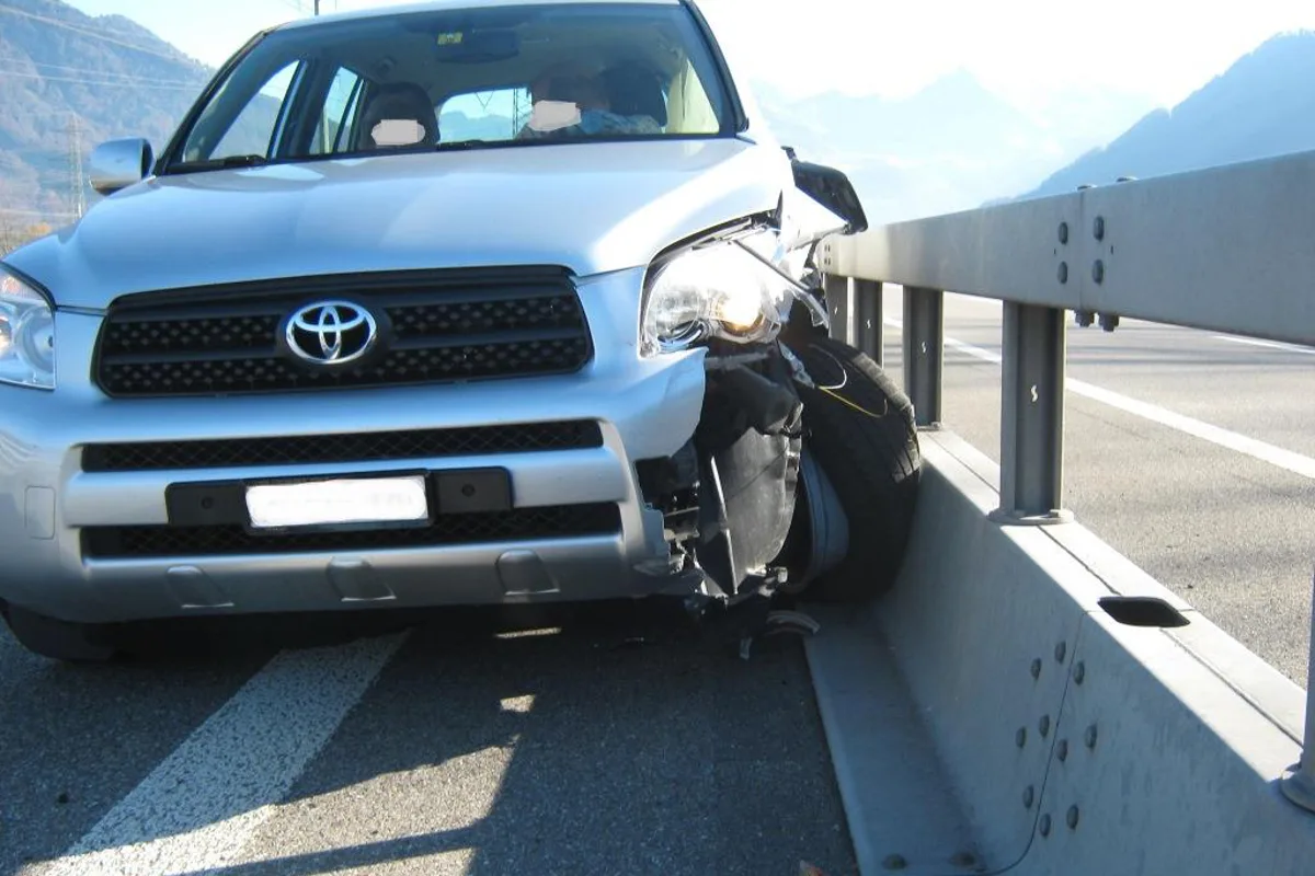 Auf der A3 bei Bilten verunfallt