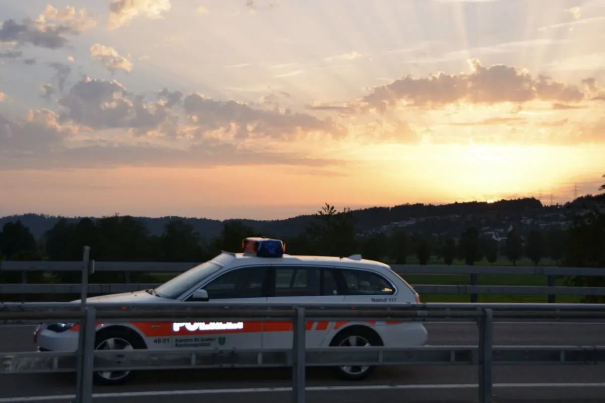 Rorschach SG - Polizist während Verkehrsdienst angefahren