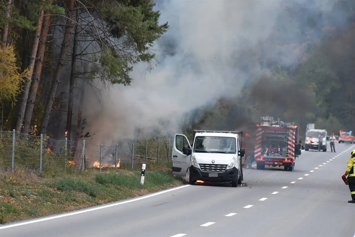 Rothenbrunnen GR - Feuerwehr verhindert Waldbrand