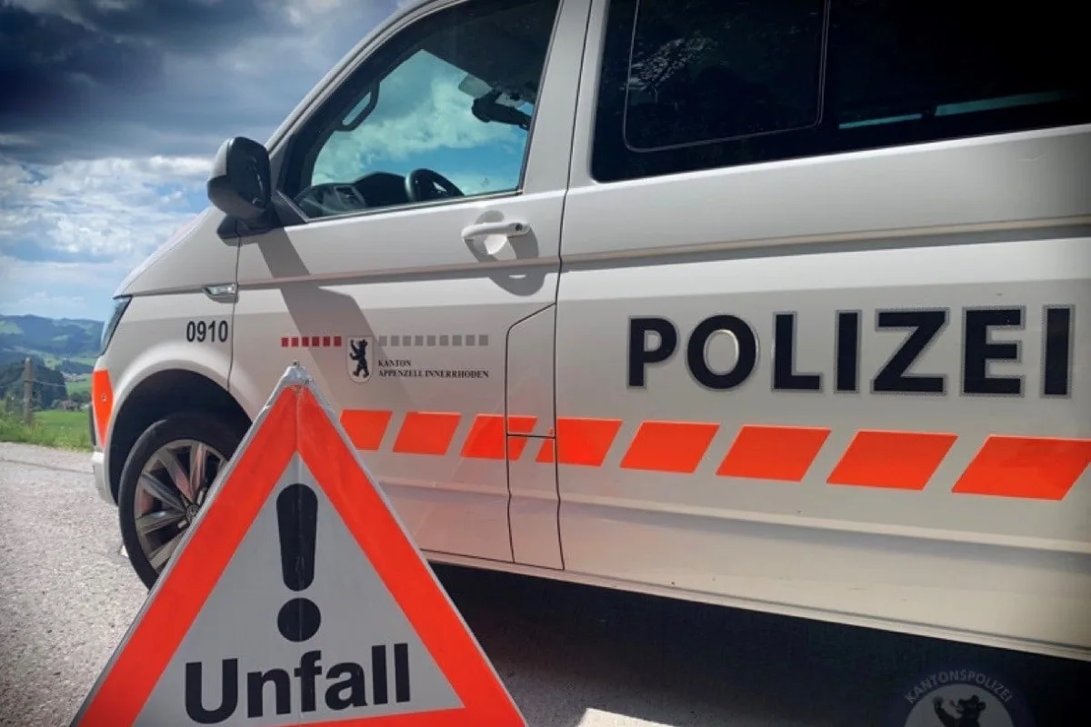 Steinegg AI – Mit Motorrad in Auto gefahren