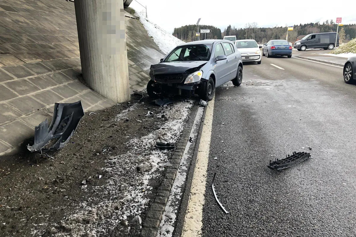 Gossau SG - Person auf der Autobahn überfahren!