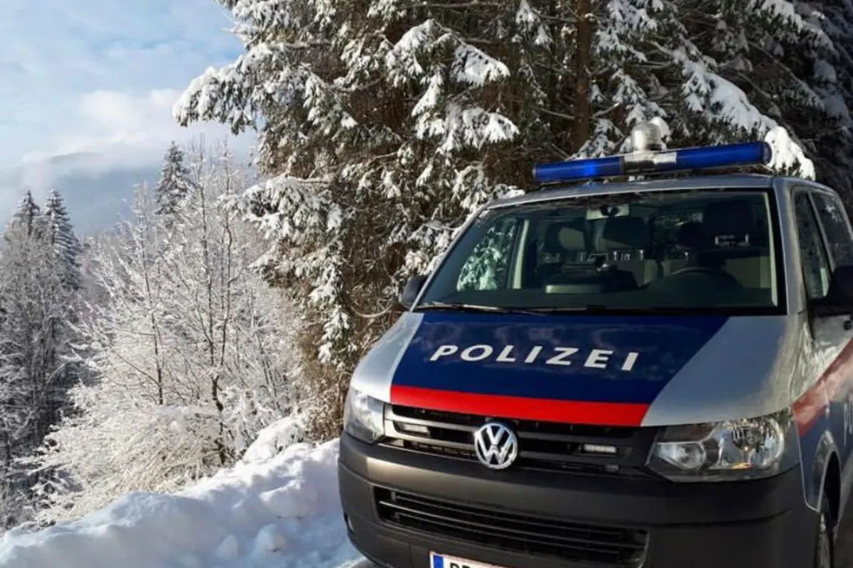 Lustenau – 11 Jährige in Schneehaufen verschüttet