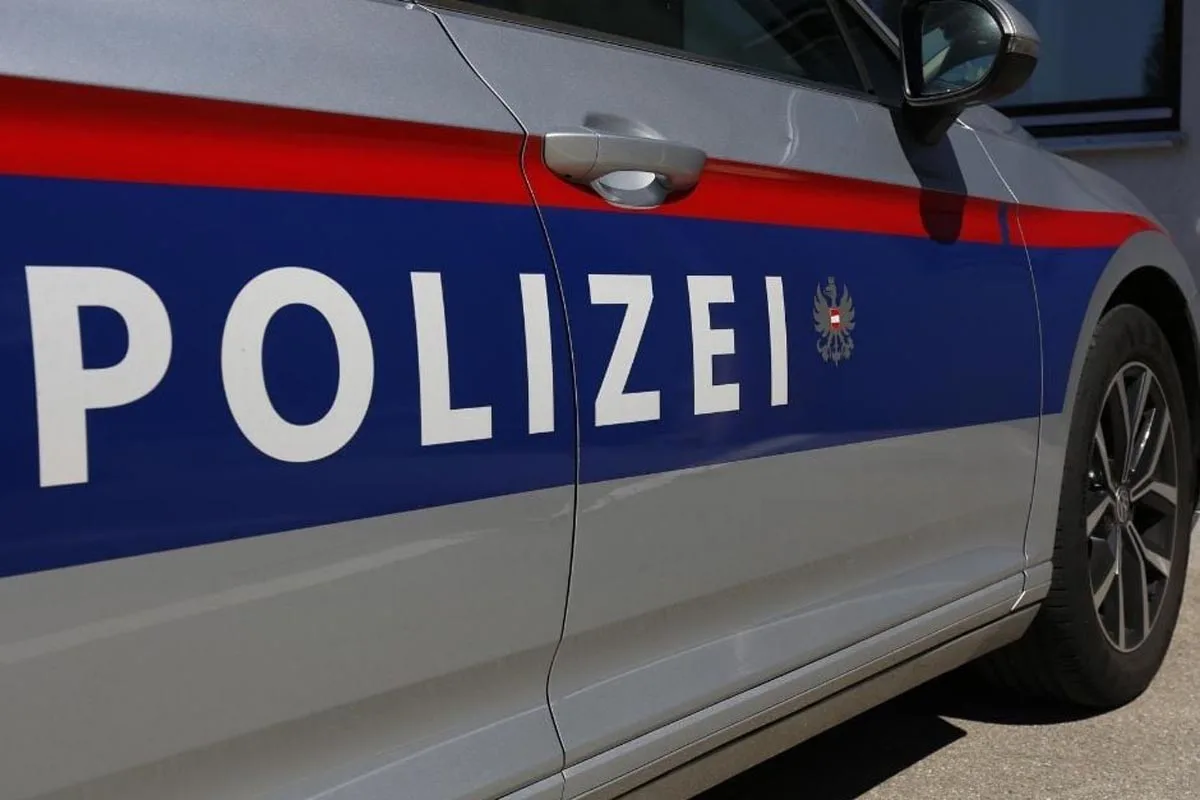 Wien - Polizei stellt Heroin und Geld sicher