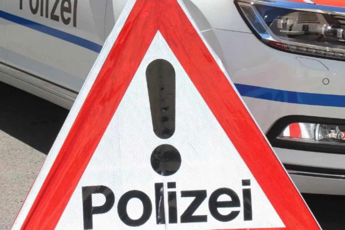 A14 Risch-Rotkreuz ZG – Unfall auf der Autobahn in Fahrtrichtung Luzern