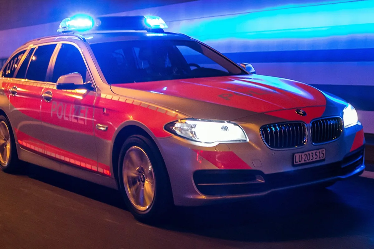 Romoos LU – Auto stürzt bei Unfall mehrere Meter ab