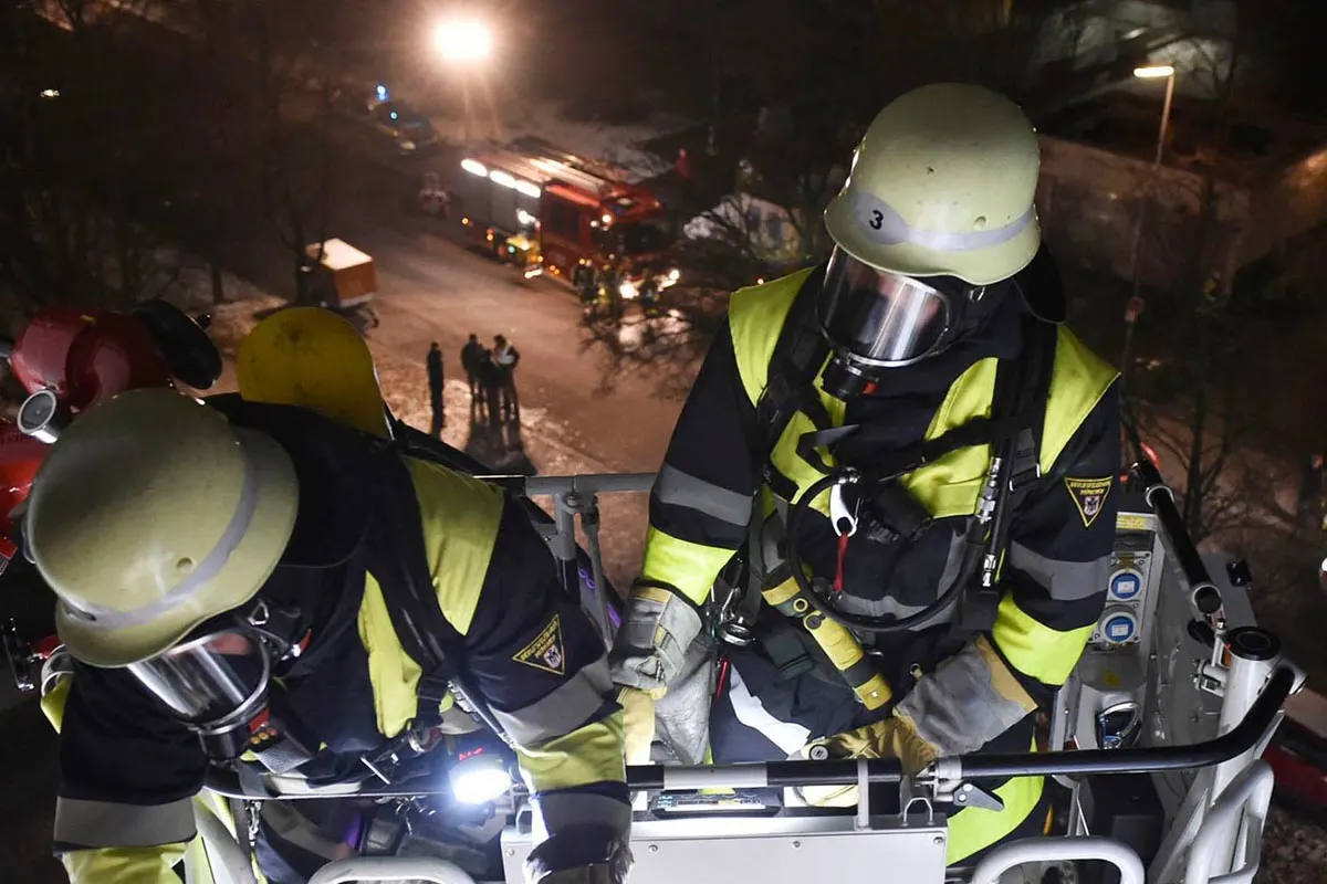 Feldkirchen – Defekt in Polymer-Akkus von Modellauto zerstört zwei Wohnungen