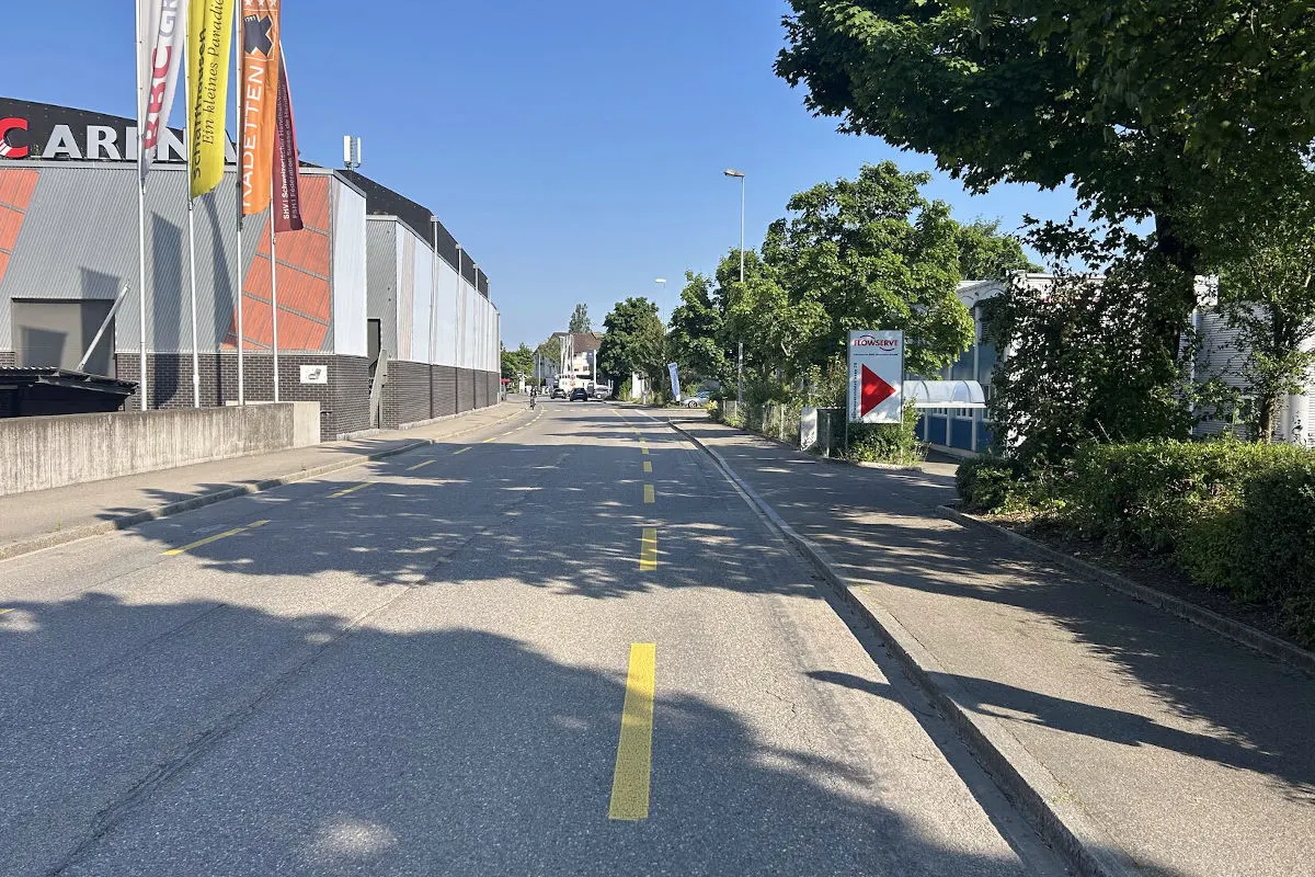 Unfall in Schaffhausen SH – Velofahrerin bei Kollision mit Bus verletzt