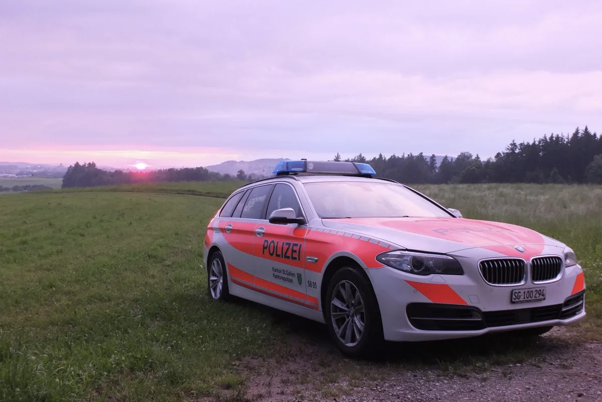 Unfall in St. Margrethen SG - Unfall zwischen Auto und Velo – 94-jährige Velofahrerin unbestimmt verletzt
