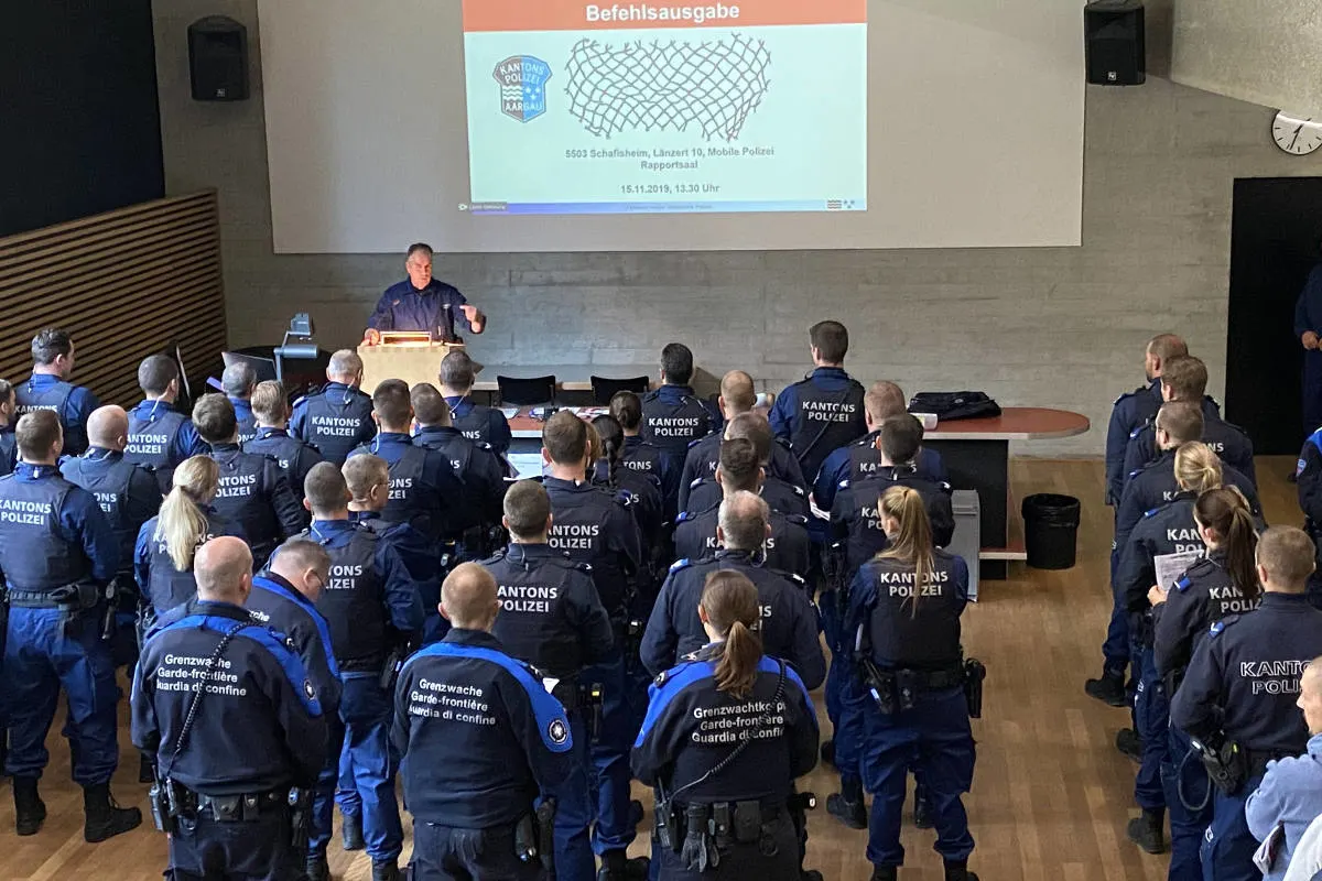 Aargau AG - 150 Polizisten im Einsatz gegen Einbrecher!