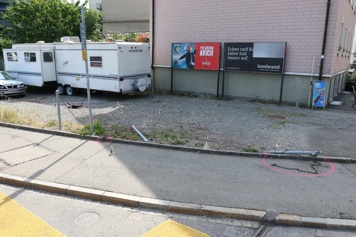 St. Galler Taxifahrer mit über 2,6 Promille in geparktes Auto geknallt