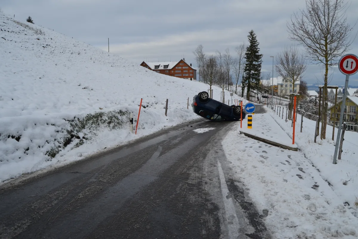 Verkehrsunfall mit Sachschaden in Salvenach