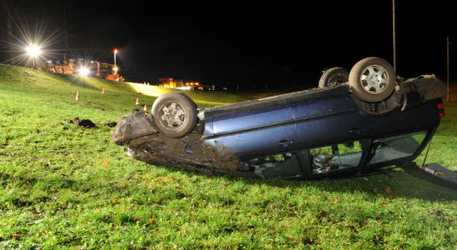 Nach Ausweichmanöver in Emmetten auf dem Dach gelandet
