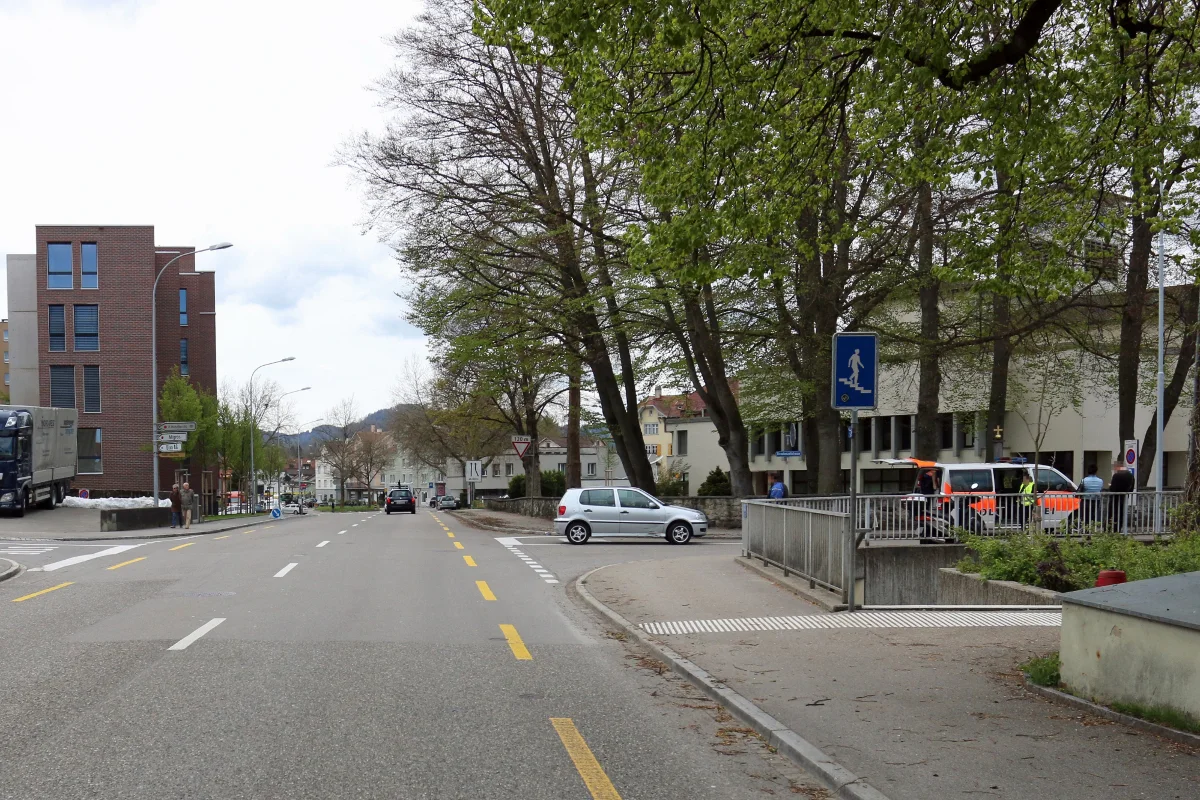 St. Gallen SG - Auto und Roller zusammengestossen