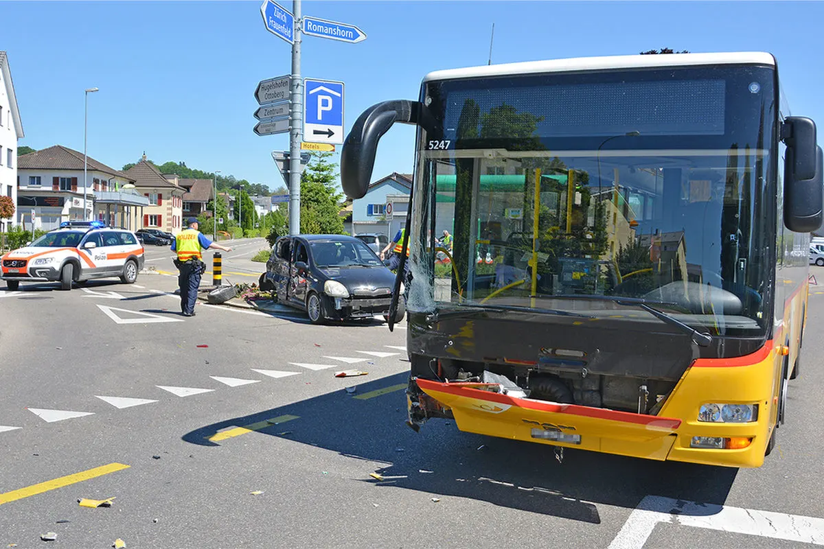Weinfelden TG - Zwei Personen nach Kollision verletzt