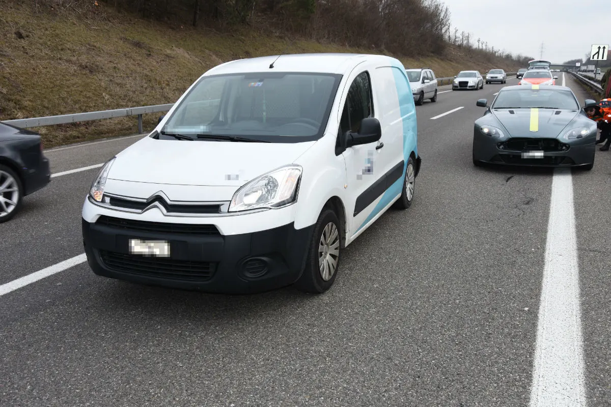 Oberbüren SG - Auffahrkollision auf der Autobahn