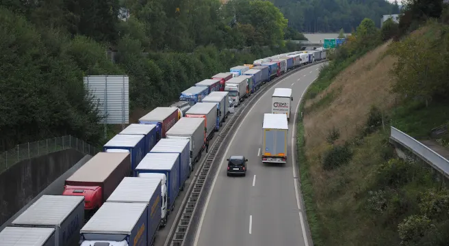 Stadt SH/Thayngen/Bargen: A4 wieder Schwerverkehr-Warteraum 