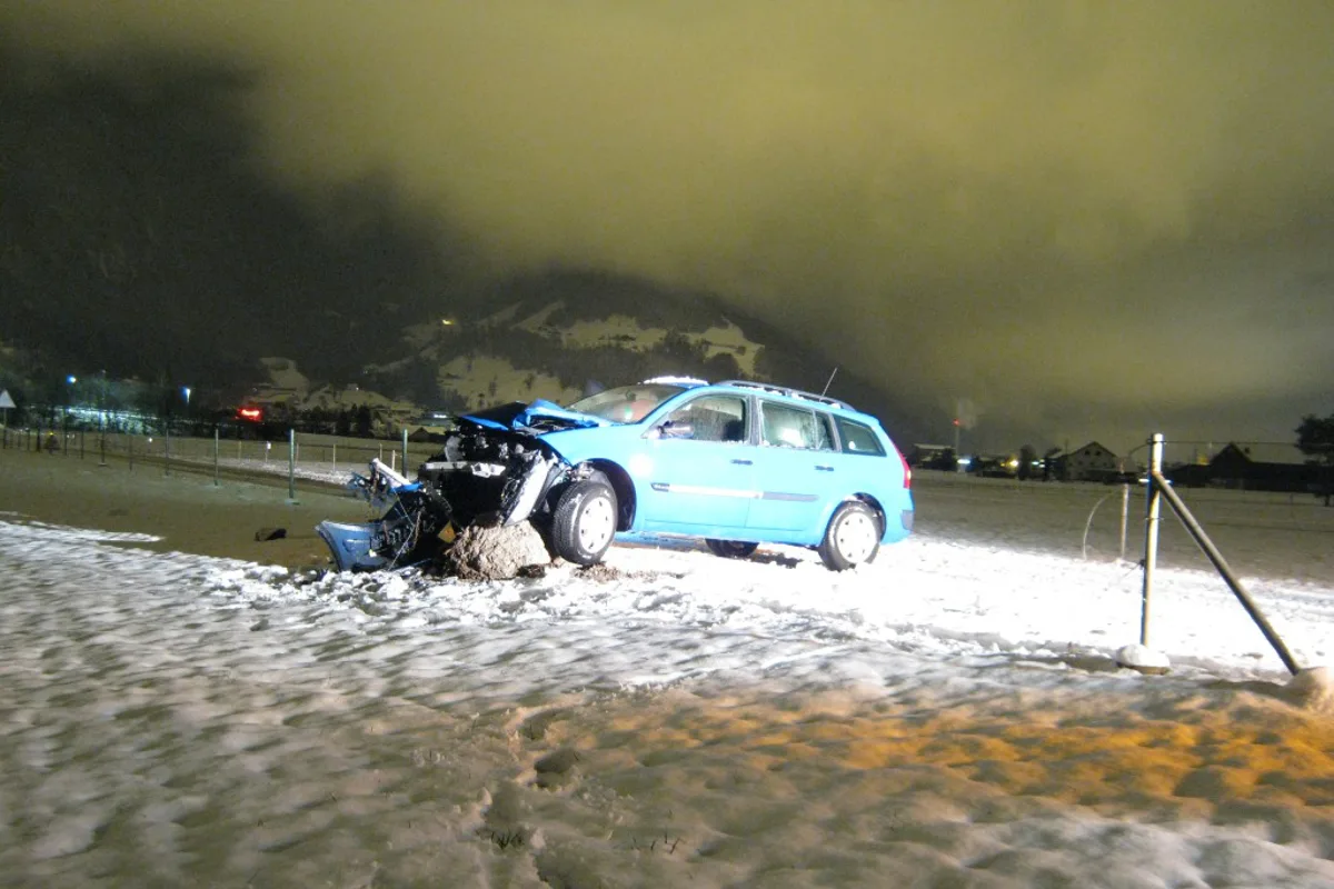 Sachschaden bei Crash in Oberurnen