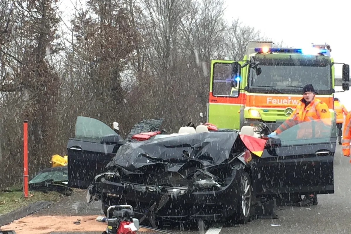 Volketswil: Schwerverletzter nach Crash auf der A53