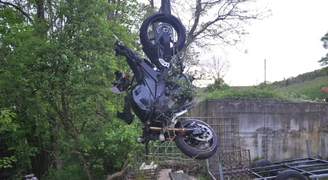 Schwerverletzter nach Selbstunfall in Seewen