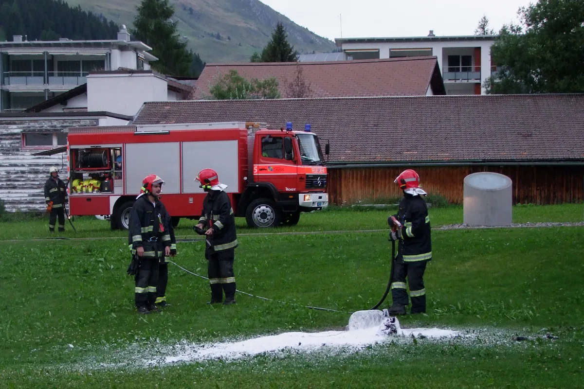 Davos: Gasgrill in Brand geraten 
