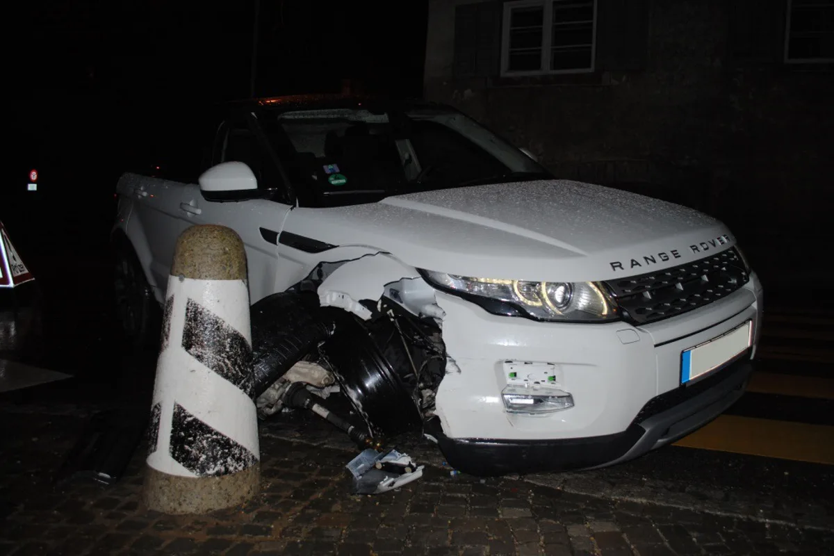 Neuhausen am Rheinfall SH: Auffahrkollision fordert Verletzten