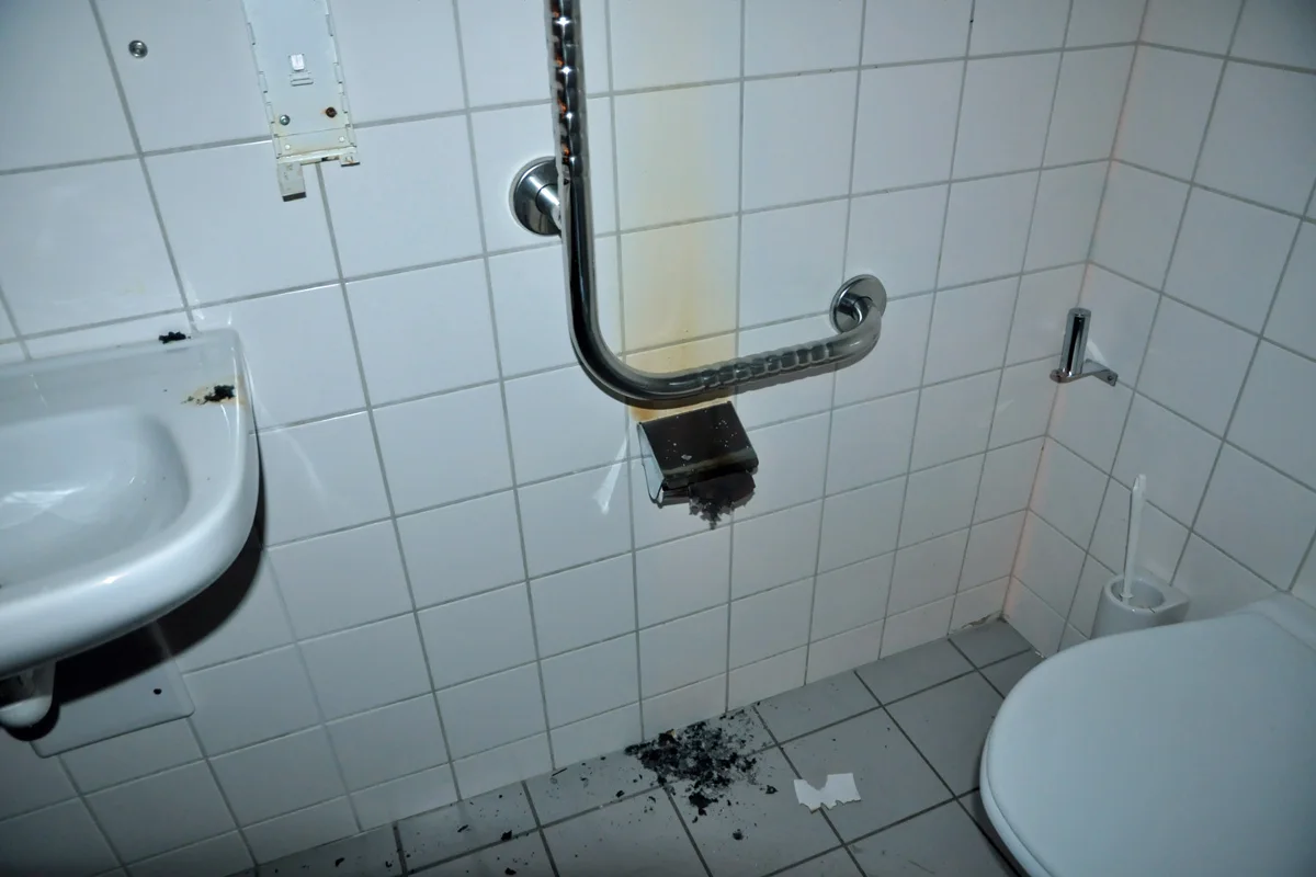 WC-Anlagen in Balzers beschädigt