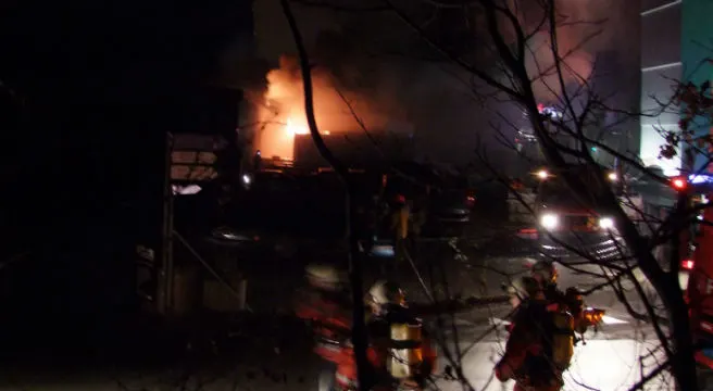 Trimmis: Brand in Industriehalle