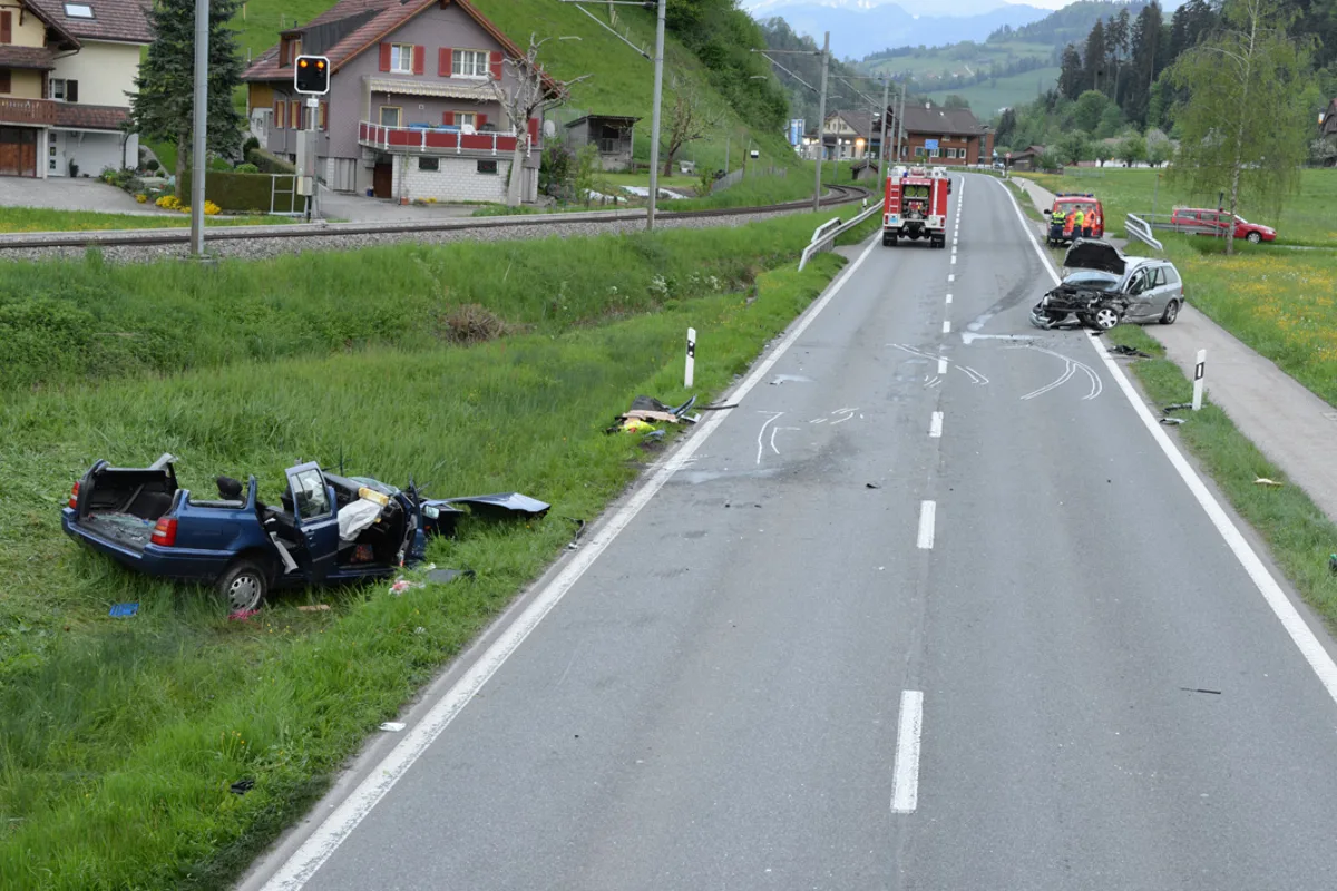 Frontalcrash in Menznau fordert Schwerverletzten