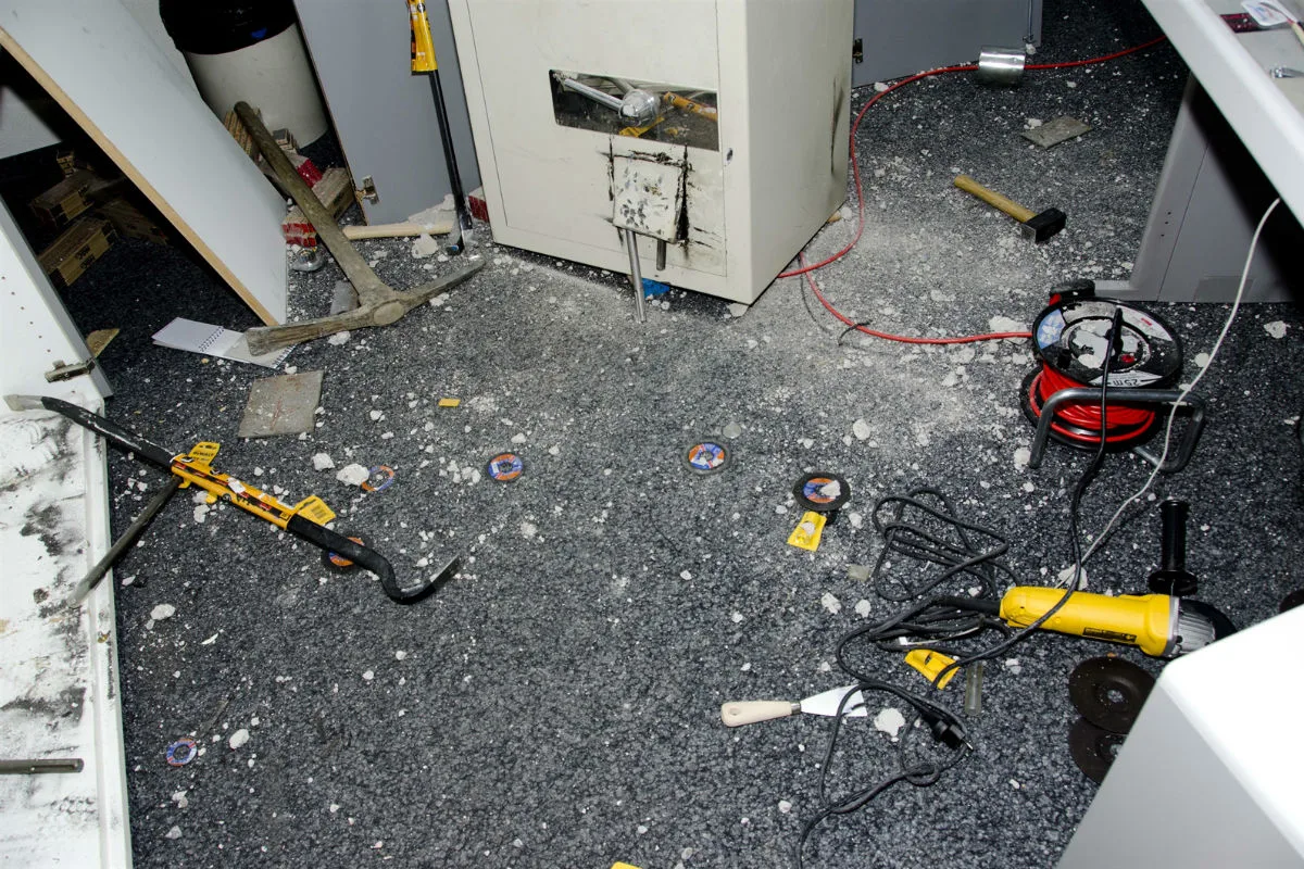 Misox/Churer Rheintal GR - Täter von Einbrüchen und Fahrzeugdiebstählen ermittelt