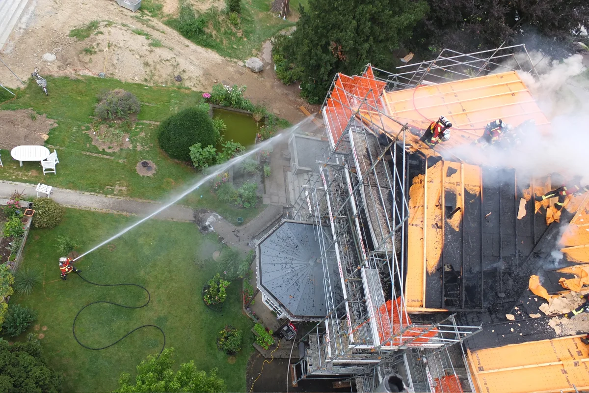 Goldach: Mehrfamilienhaus in Brand