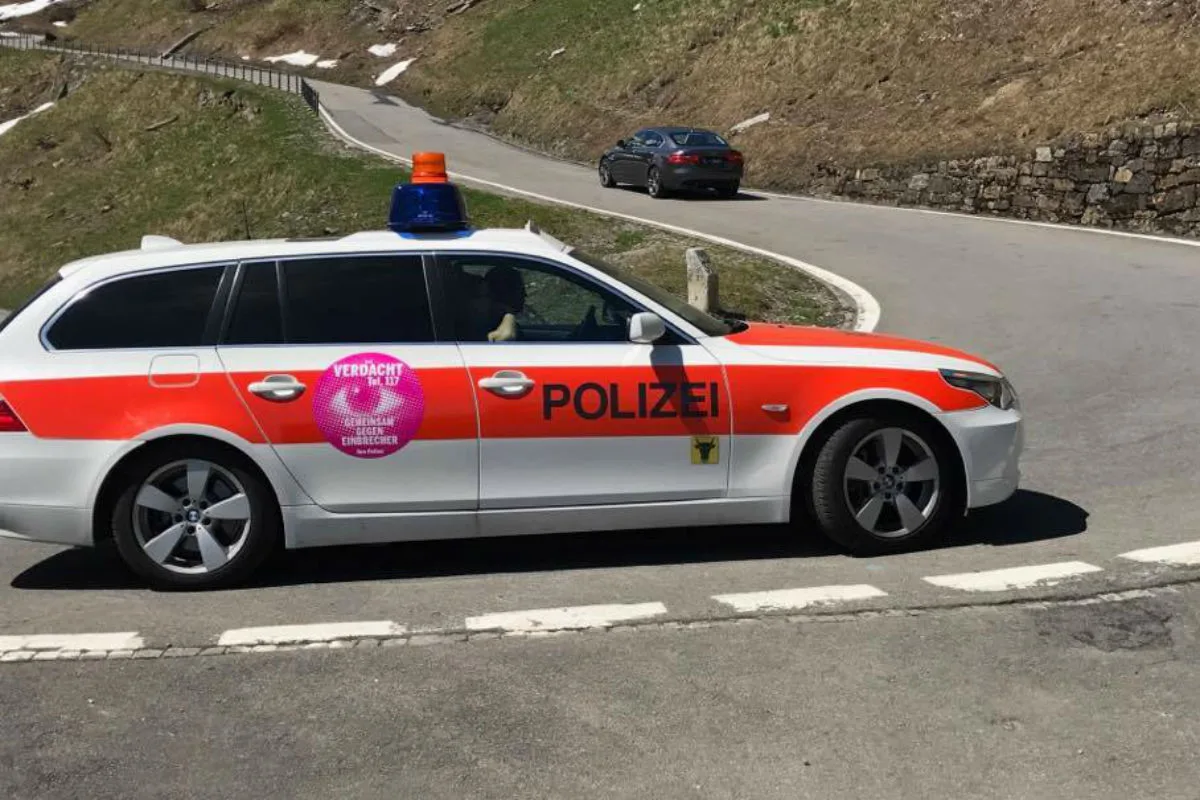 Amsteg UR - Selbstunfall mit Personenwagen