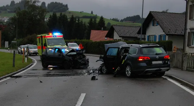 Frontalcrash in Waldstatt