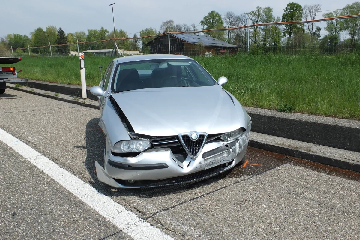 Auf der Autobahn A13 bei St. Margrethen verunfallt