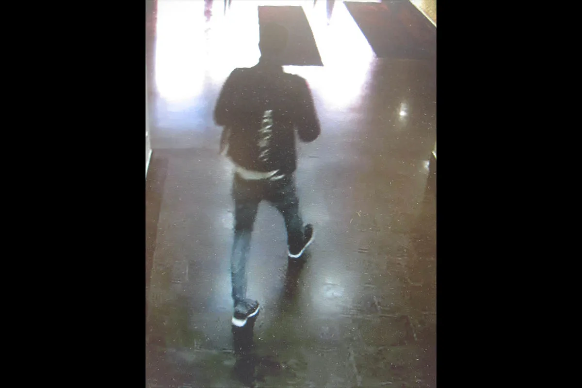 Dortmund NRW: Einbruch in Geschäftshaus - Fahndung