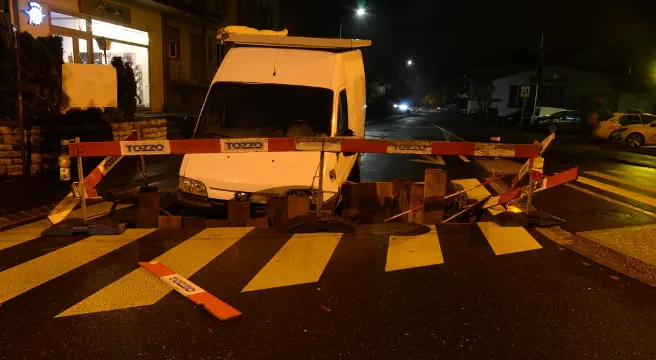 Münchenstein: Mit 1,59 Promille in Baugrube gefahren
