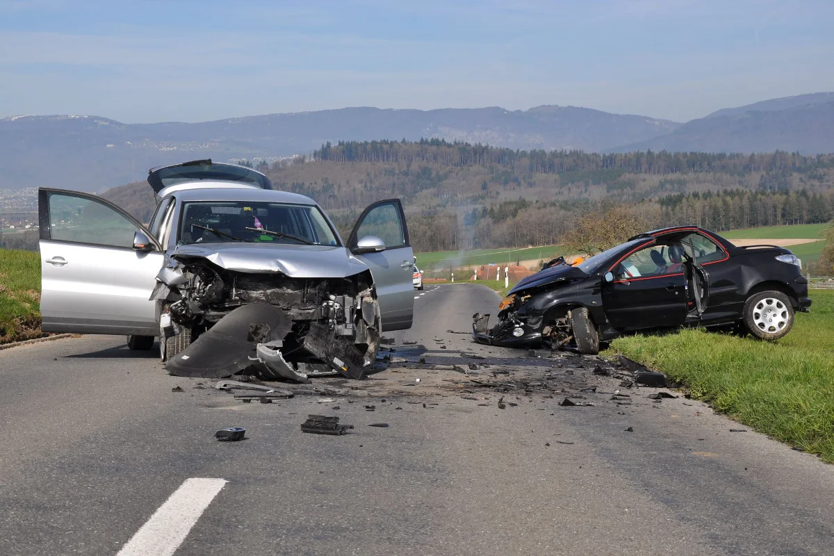 Frontalkollision in Schottwil fordert zwei Verletzte