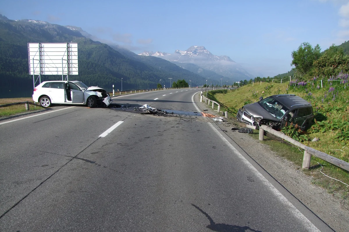Frontalcrash bei Silvaplana fordert zwei Verletzte