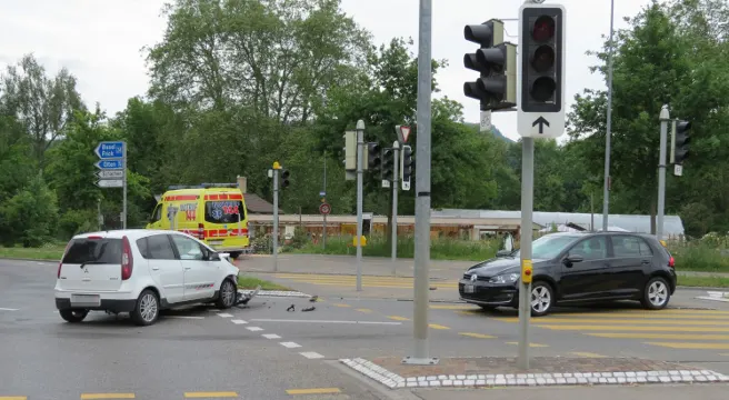 Aarau: Crash wegen Rotlichtmissachtung