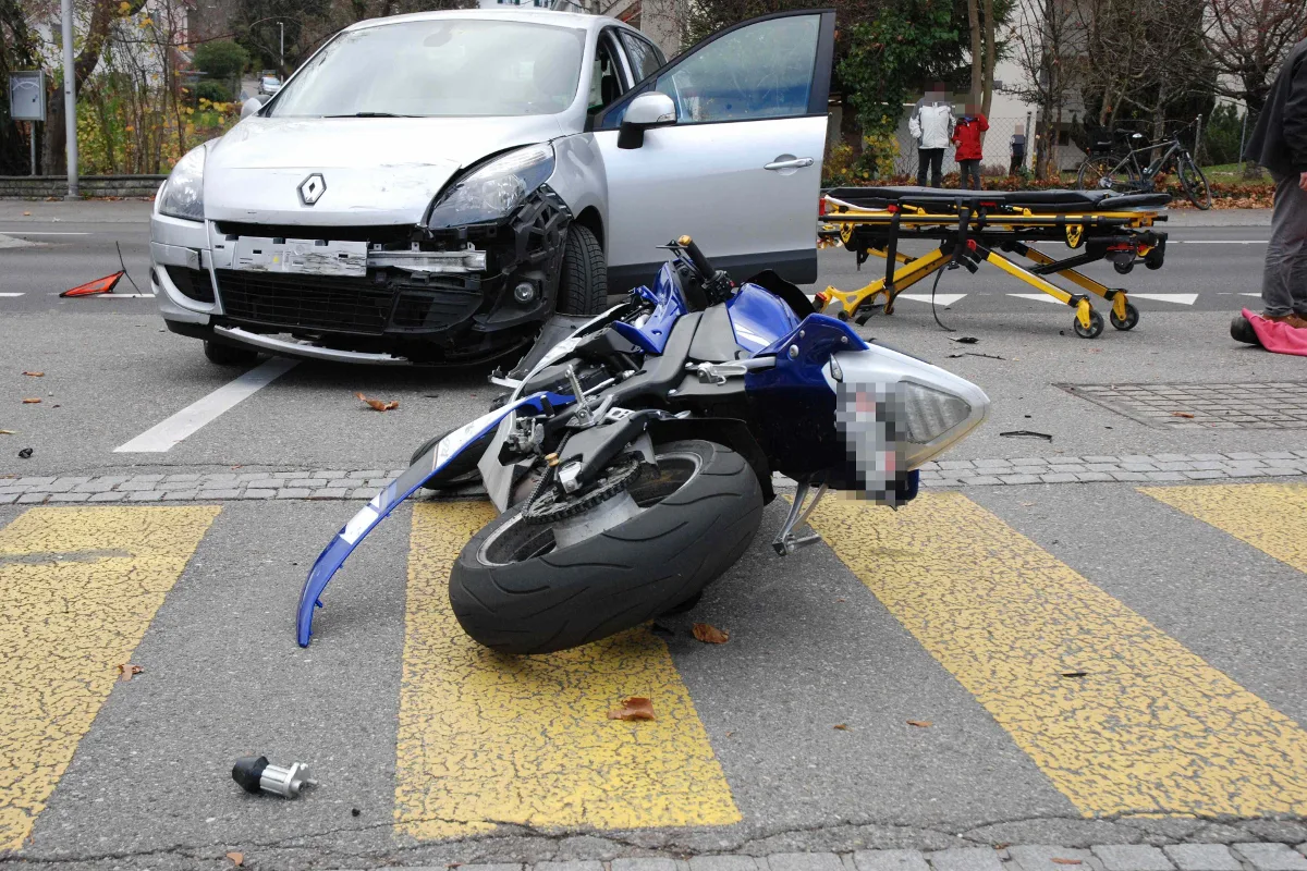 Töff in Langendorf von Auto erfasst