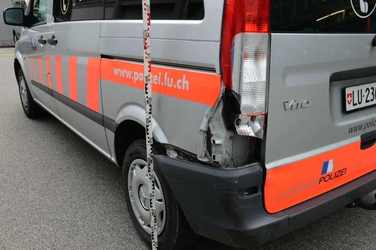 Kanton Luzern LU - Bei Polizeikontrolle geflüchtet 