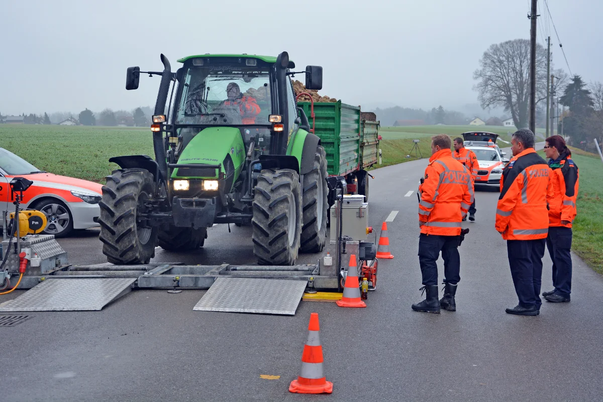Landwirtschaftliche Fahrzeuge im Grossraum Frauenfeld kontrolliert